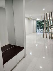 The Esparis (D18), Condominium #581243081